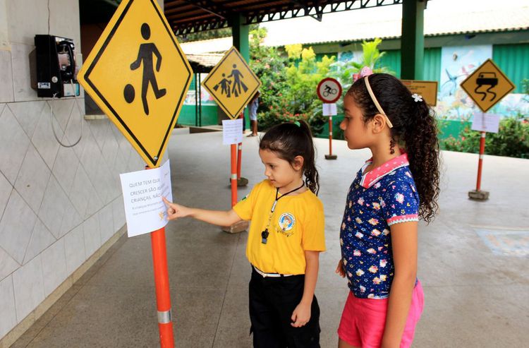 Agentes mirins lançam projeto “Sinal  Verde para Educação no Trânsito”