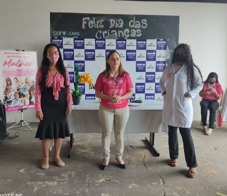 Secretaria da Mulher realização ação voltada à campanha Outubro Rosa