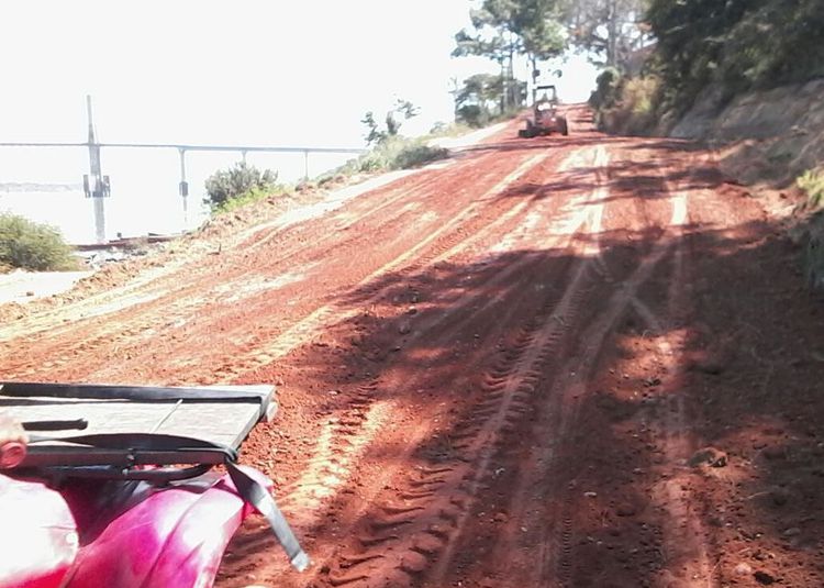 Prefeitura prepara vias de acesso à Praia do Cacau