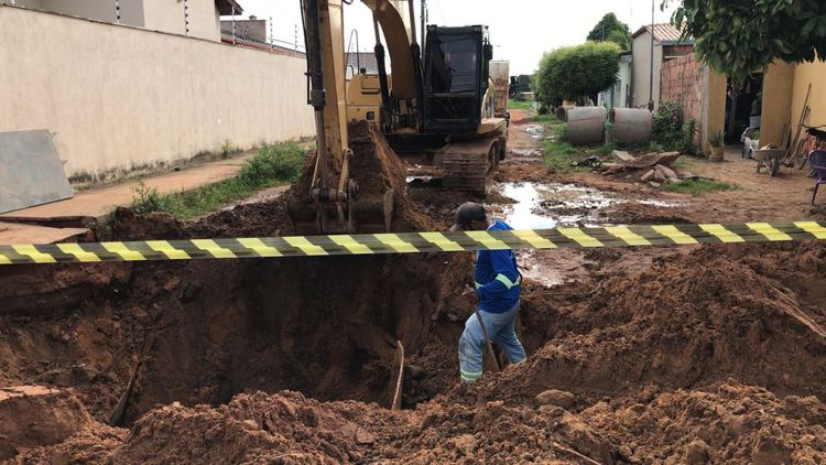 Obra de drenagem vai facilitar escoamento de águas pluviais na Rua 5 na Vilinha