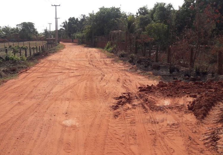 Prefeitura inicia recuperação da estrada do povoado Cacauzinho