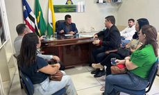 Comissão liderada pela seamo no ato de entrega do então projeto de lei da Internet 5g na Câmara Municipal, em fevereiro.