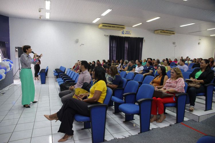 Prefeitura e Sebrae promovem Fórum de Professores sobre empreendedorismo