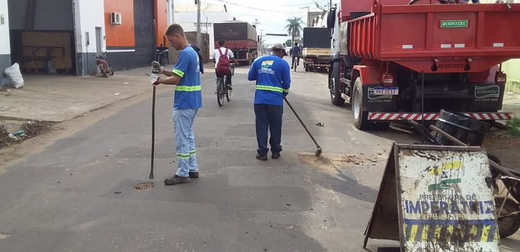 Avenidas Santa Tereza e Silvino Santos passam por recuperação asfáltica