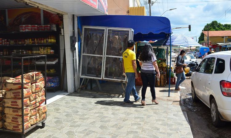 Seplu orienta comerciantes sobre ocupação do passeio público