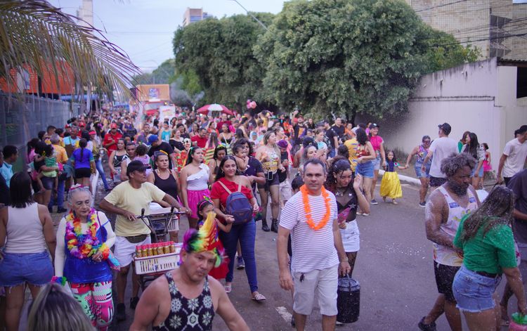 Dada a largada para o  “Carnaval da  Prefs 2025” com muita alegria e geração de renda