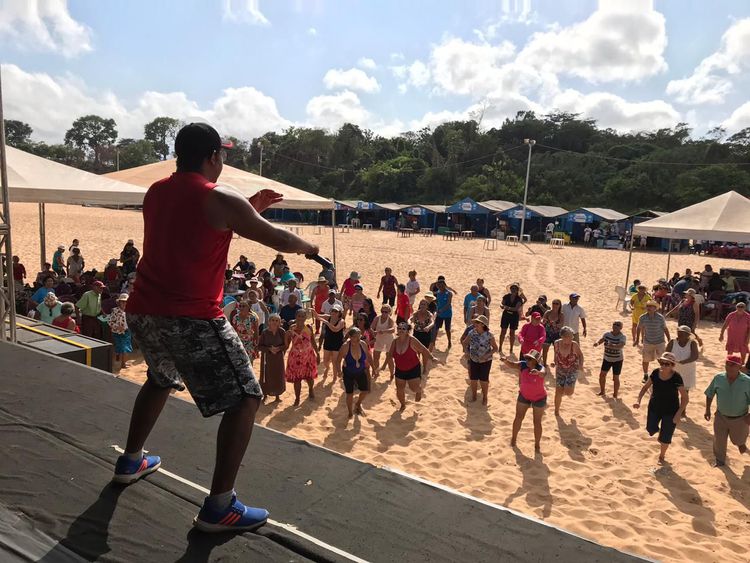 Casa do Idoso Feliz encerra programação dos pais na Praia do Cacau