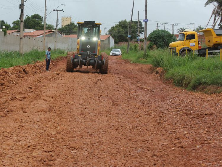 Com obras de drenagem, Prefeitura solucionará problemas de alagamento nos bairros Vila Ipiranga e Parque Alvorada II