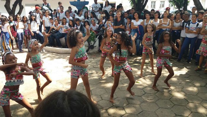 Escolas municipais participaram de programação na Praça da Cultura