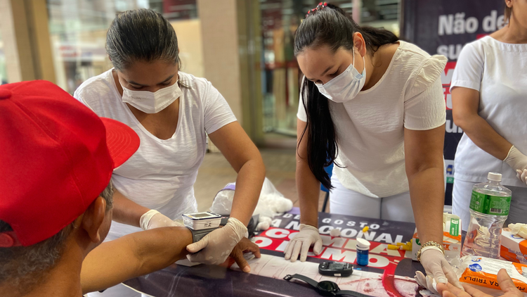 Ações de combate ao tabagismo conscientizam a população sobre os perigos do fumo em Imperatriz
