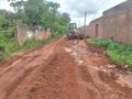 Rua Santa Teresa, via que passa ao lado do aeroporto, recebe serviços da Sinfra.