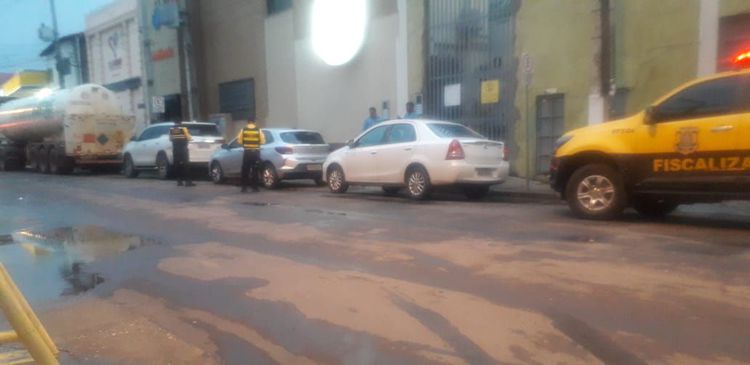 Prefeitura chama atenção para estacionamento irregular