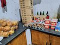 Produtos encontrados estavam fora do prazo de validade e armazenados de forma inadequada