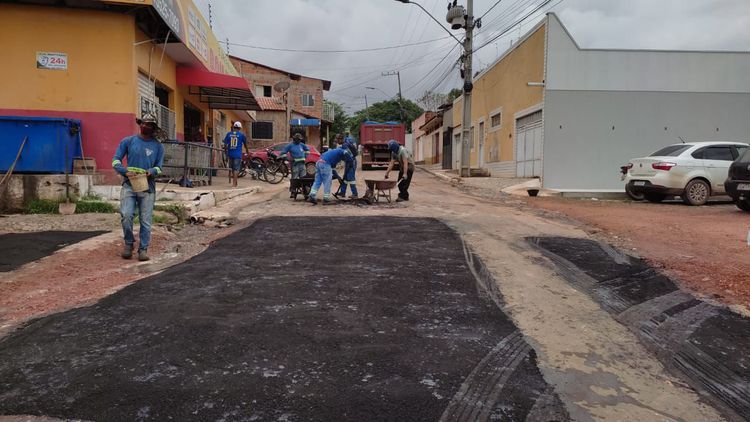 Prefeitura intensifica recuperação de ruas nos bairros de Imperatriz