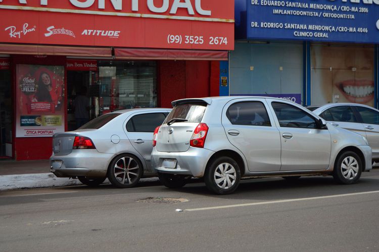 Estacionamento irregular lidera em multas de trânsito em Imperatriz