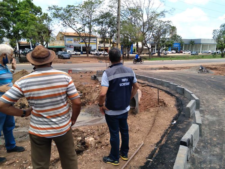 Obras de pavimentação, drenagens e tapa-buracos passam por vistoria nos bairros de Imperatriz