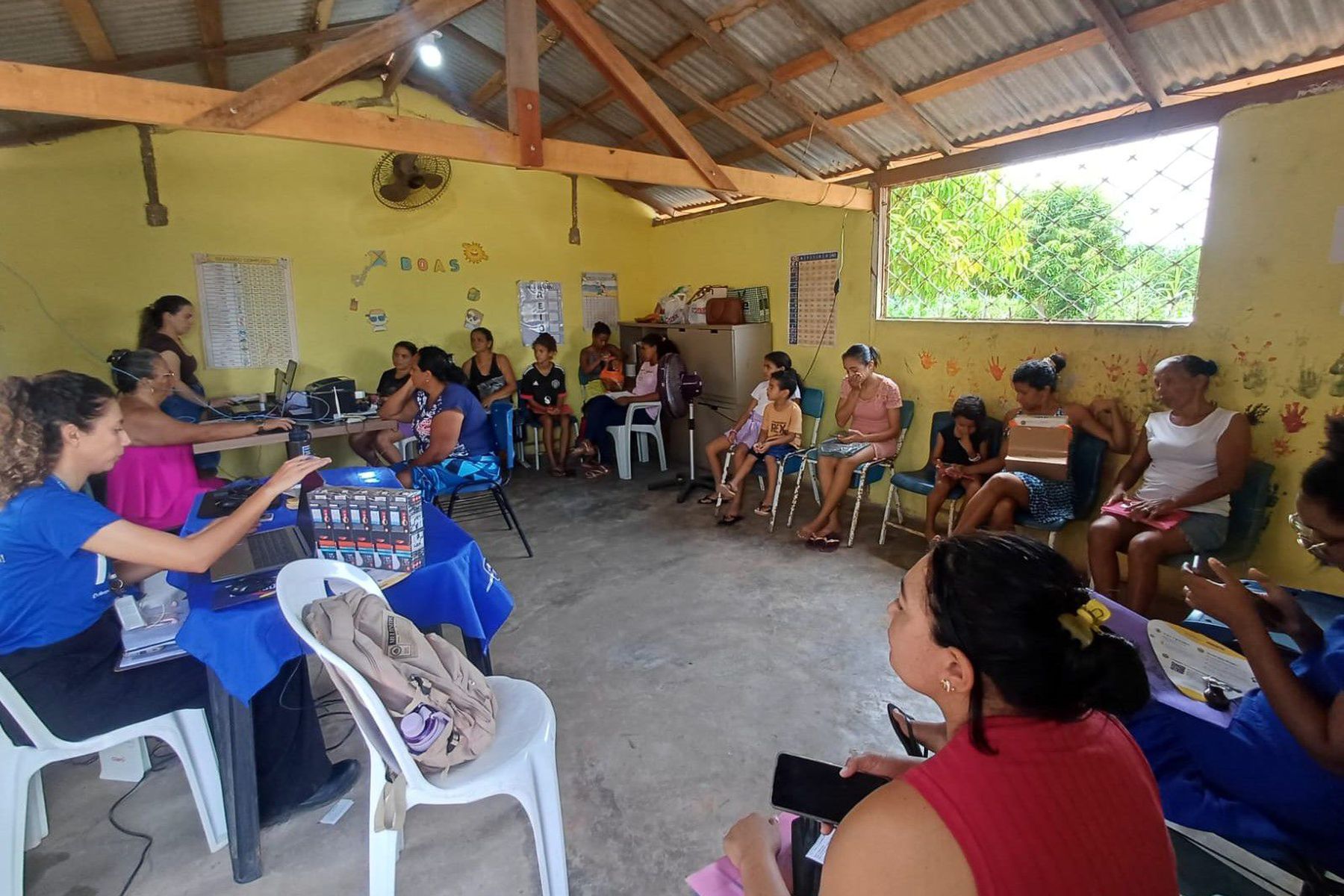 SEDES realiza atendimentos do CRAS Itinerante em comunidades do município