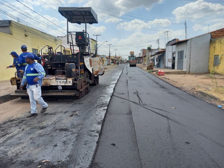 Prefeitura realiza recuperação de vias na Nova Imperatriz e Parque Alvorada II