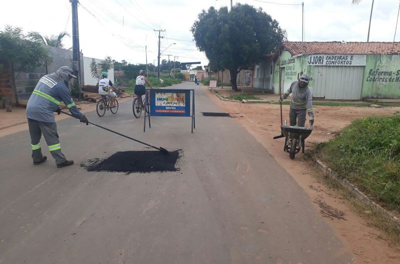 Recuperação da malha asfáltica da Rua Estocolmo, no bairro Vilinha