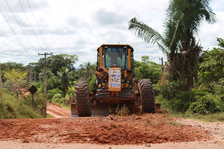Prefeitura de Imperatriz realiza serviços de terraplenagem no povoado Cacauzinho