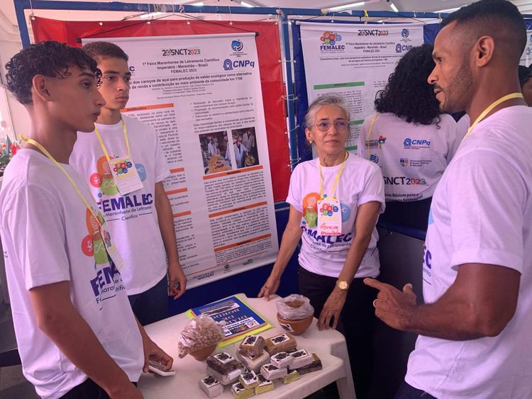 Escolas municipais expõem projetos na Feira Maranhense de Letramento Científico