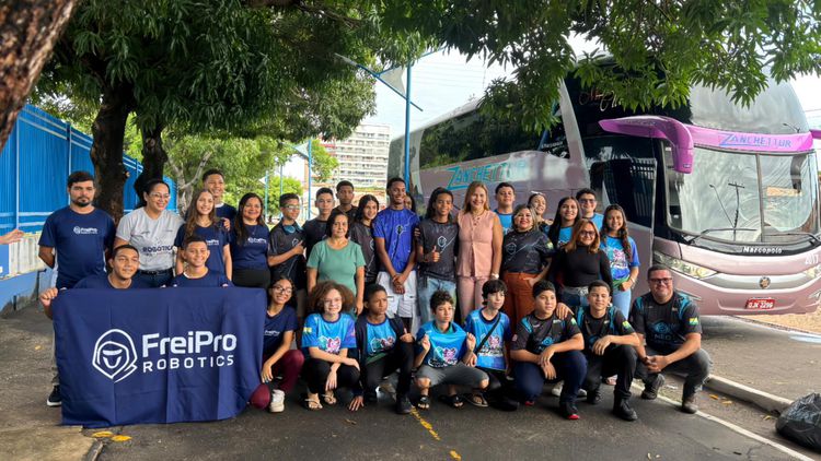 Imperatriz participa do Torneio SESI de Robótica com 24 alunos e nove professores da Rede Municipal de Ensino