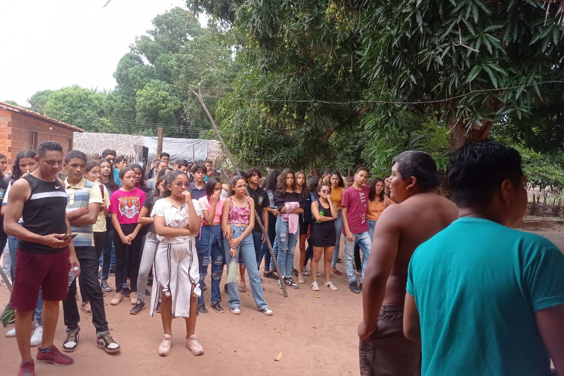 Estudantes da Escola Maria das Neves participam de projeto ‘Me Diga, qual a cor do Brasil?’