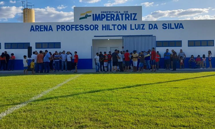 Prefeitura inaugura campo de Futebol do Sebastião Régis