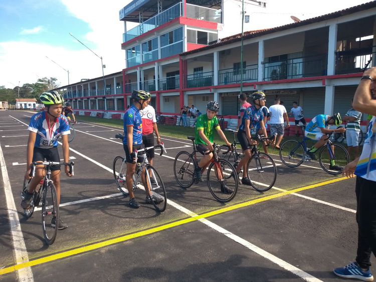 Escola Municipal Leôncio Pires Dourado se destaca no ciclismo nos 38ª JEI’s