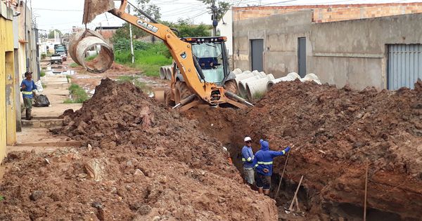Obra De Drenagem Profunda Avan a Na Rua Da Paz No Jardim Oriental 