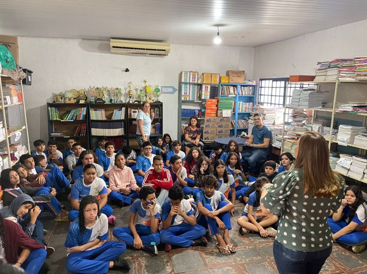 Aspectos da violência doméstica e digital são trabalhadas em palestra educativa