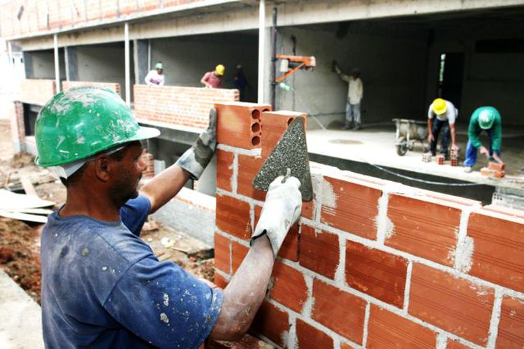 SEMED abre mais 30 postos de trabalho na construção civil