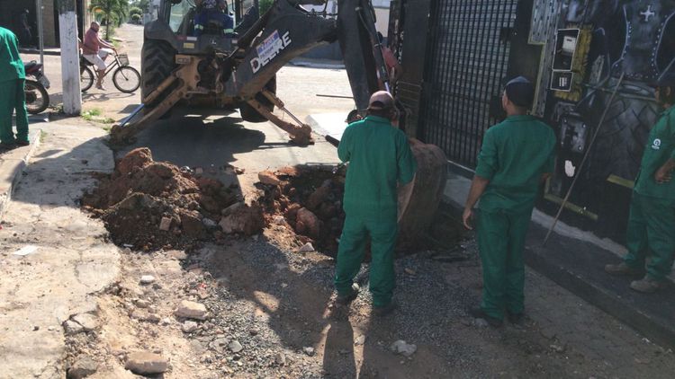 Prefeitura faz obras de drenagem profunda na Vilinha, Nova Imperatriz e Centro