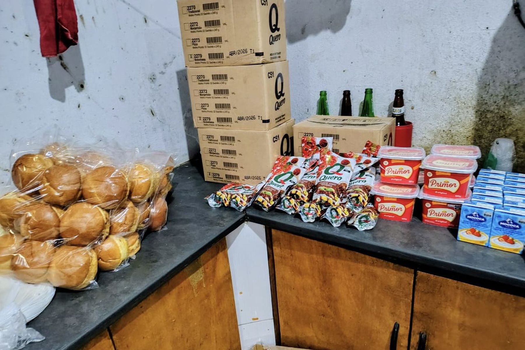Procon Municipal apreende cerca de 100 kg de produtos vencidos em estabelecimento durante fiscalização em Imperatriz