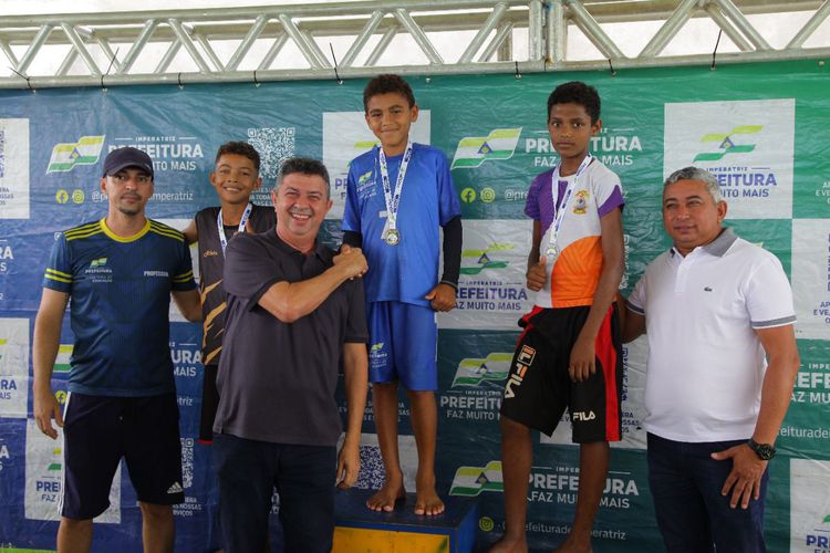 Festival de Atletismo reúne 450 estudantes da rede municipal