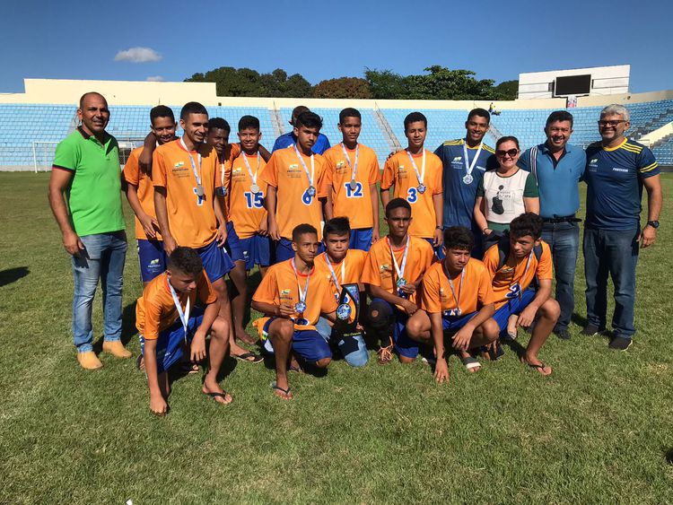 Escolas da zona rural lideram futebol de campo nos JEIs 2022