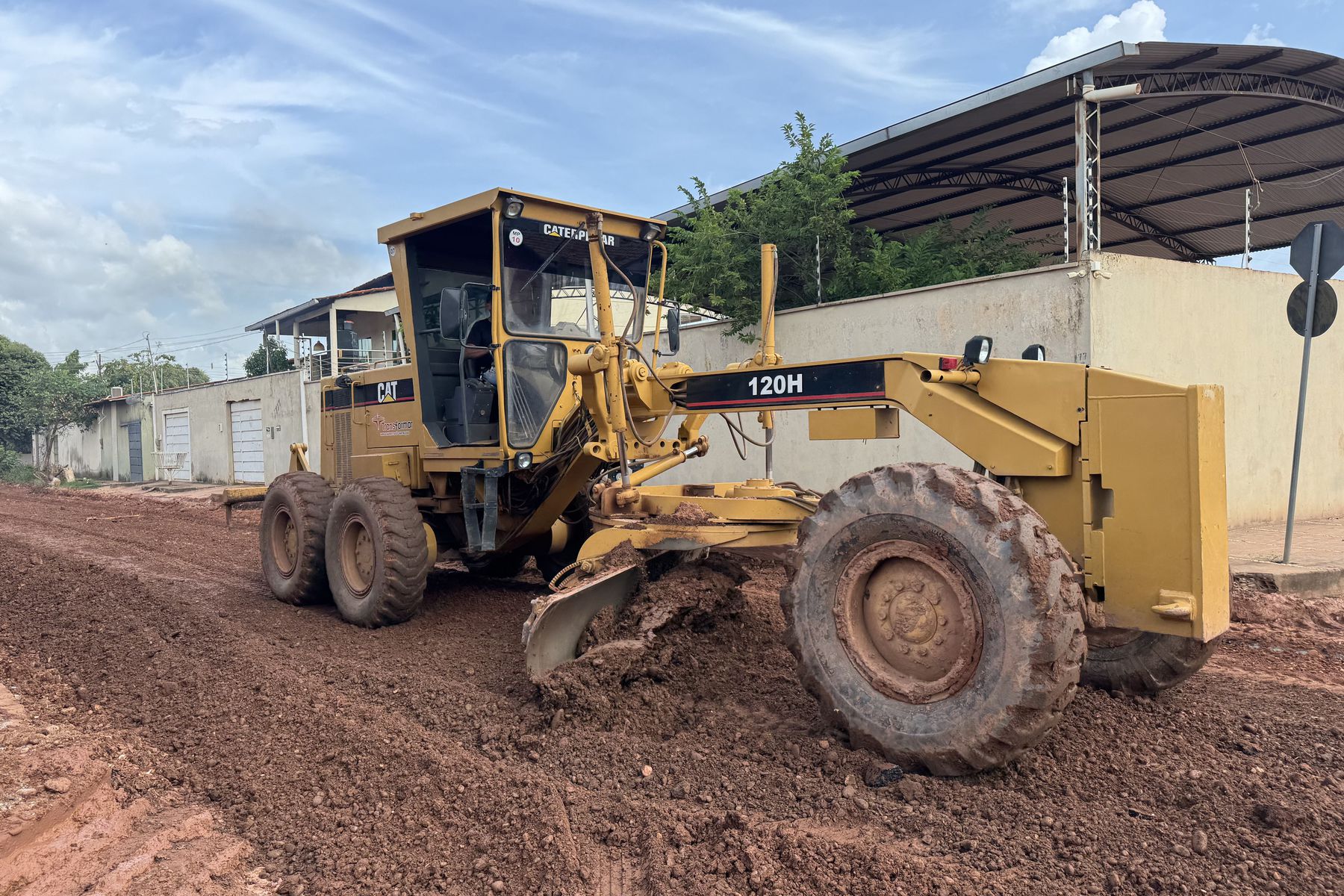Mais de dez frentes de obras atuam simultaneamente em bairros de Imperatriz