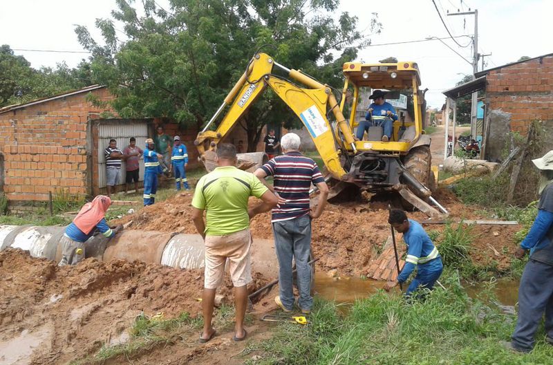 Drenagem profunda na Rua Alcântara, Parque Alvorada I