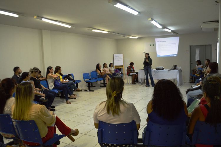 Equipe do Programa Criança Feliz participa de oficina para implementação em Imperatriz