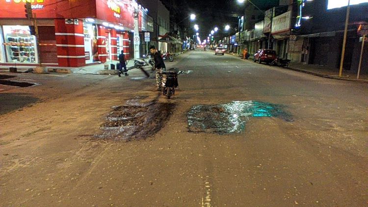 ‘Força-tarefa’ recupera malha asfáltica de 14 ruas danificadas pelas chuvas no Centro