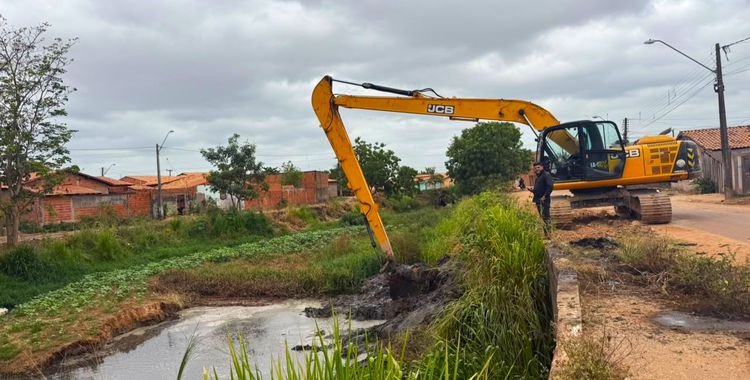 Prefeitura inicia ação de limpeza e desobstrução dos riachos de Imperatriz