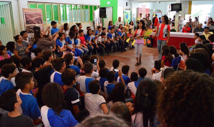 "Caravana Arte e Cidadania" realiza edição dedicada ao Dia das Crianças