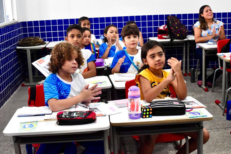 Volta às aulas da rede municipal de ensino ocorre nesta segunda-feira, 05