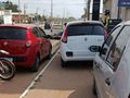 Agentes da SUTRAN iniciam fiscalização para retirar veículos de calçadas e orientar população sobre o direito de ir e vir dos pedestres.