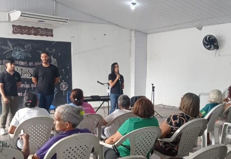 Palestra nutricional é realizada na Casa do Idoso Feliz