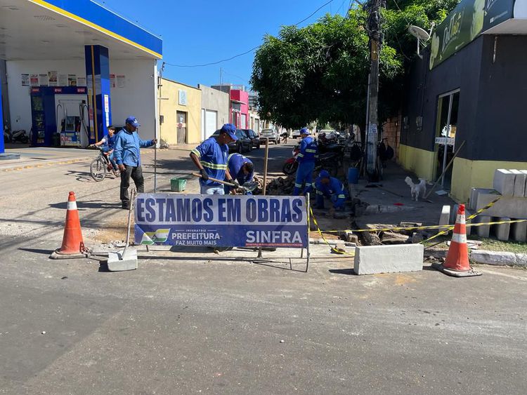 Sinfra avança com serviço de drenagem na Avenida Bernardo Sayão