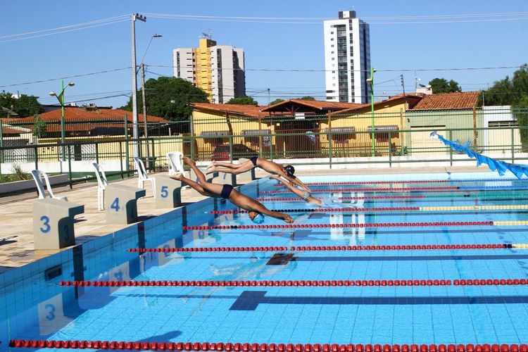 Competição inaugura piscina do Complexo Barjonas Lobão