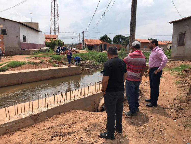 Depois da Marechal Rondon, ponte de concreto desobstrui Rua Guarani