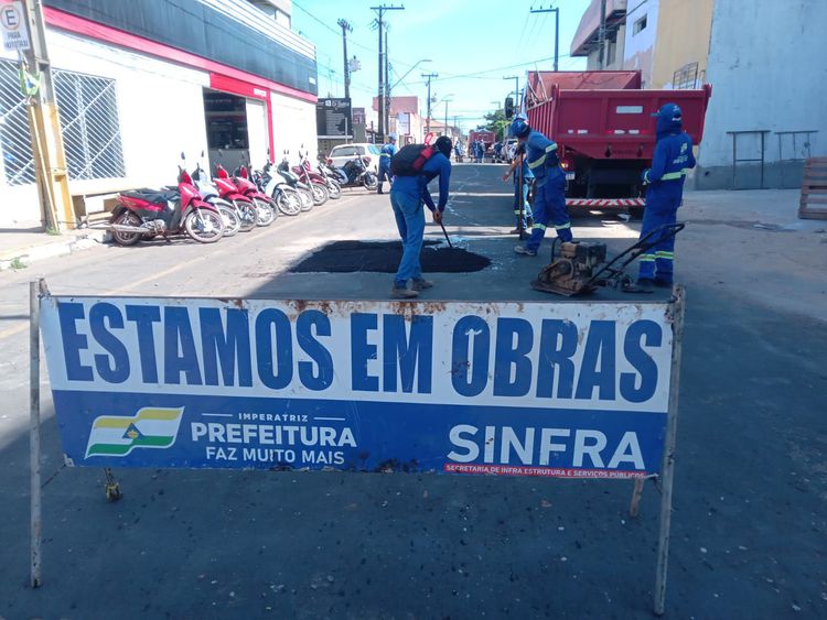 Ruas do Centro, Bacuri, Bernardo Sayão e Vila Nova recebem pavimentação
