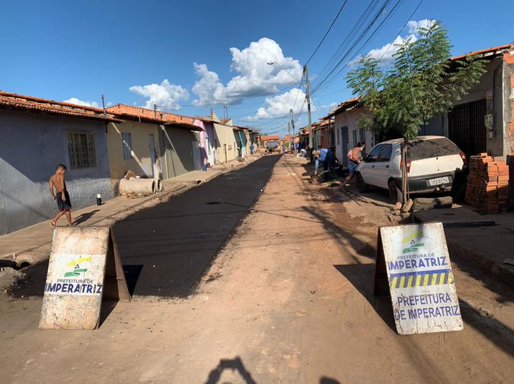 Obras de pavimentação, drenagens e recuperação de ruas avançam nos bairros de Imperatriz